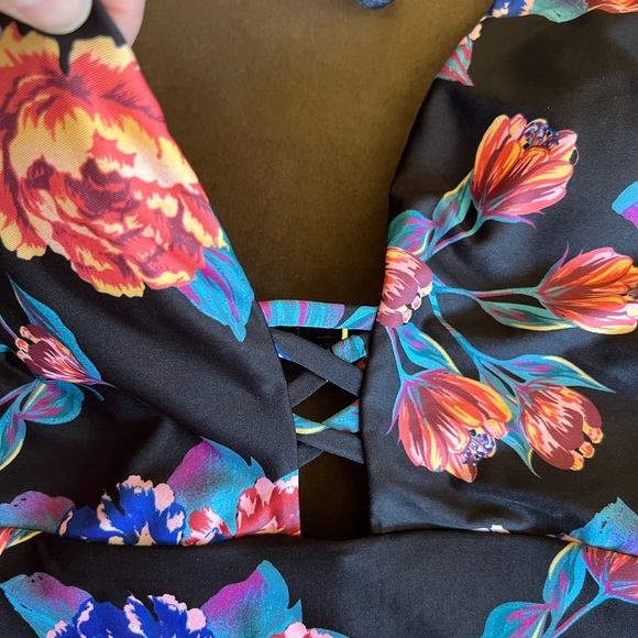 Cupshe Floral One-Piece Swimsuit, Large - Picture 2 of 5